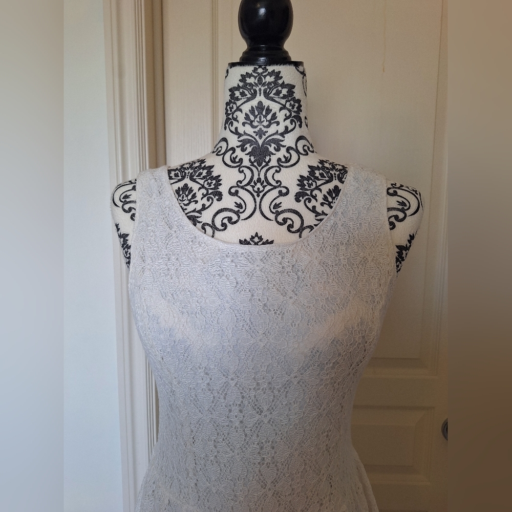 Twik size M white dress - Picture 6 of 8